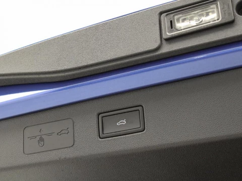 Volkswagen T-Roc 1.5 ETSI MHEV 110KW DSG R-LINE 150 5P