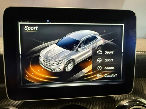 Mercedes-Benz GLA GLA 180