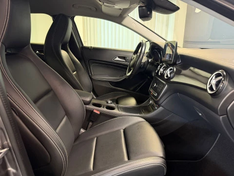 Mercedes-Benz GLA GLA 180