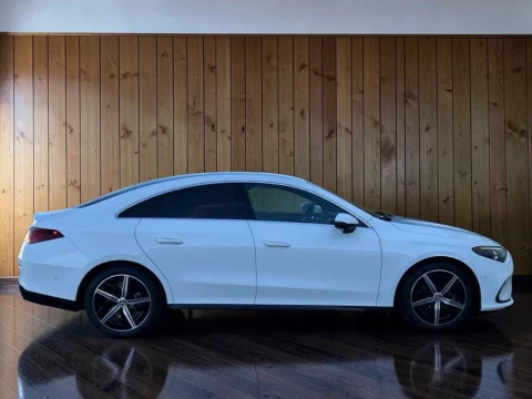 Mercedes-Benz CLA  180 con tecnologia hibrida