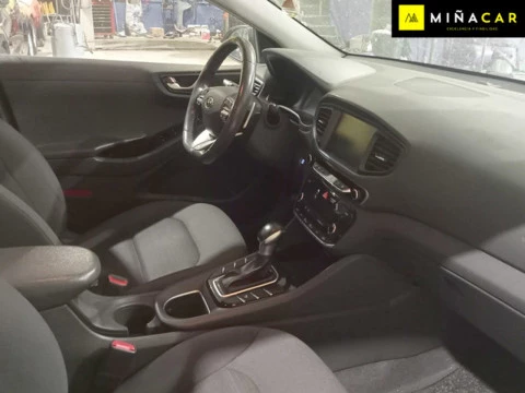 Hyundai IONIQ 1.6 GDI HEV Style DCT con trailer pack