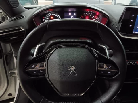 Peugeot 2008 1.5 BLUEHDI 130 S&S ALLURE AUTO 5P