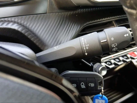 Peugeot 208 PureTech 100 Active Pack 75 kW (100 CV)