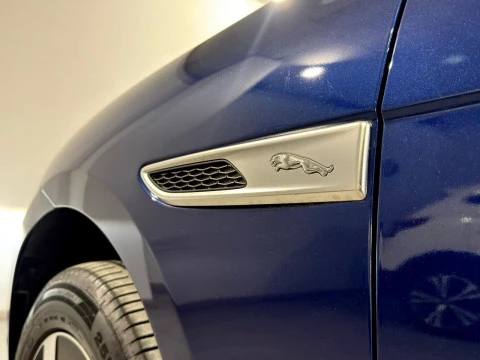 Jaguar F-Pace 2.0D L4 MHEV STANDARD AUT. AWD 163