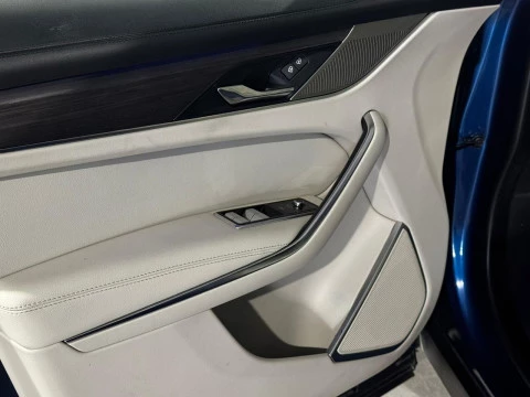 Jaguar F-Pace 2.0D L4 MHEV STANDARD AUT. AWD 163