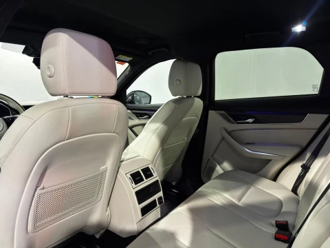 Jaguar F-Pace 2.0D L4 MHEV STANDARD AUT. AWD 163