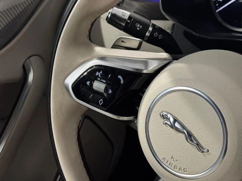 Jaguar F-Pace 2.0D L4 MHEV STANDARD AUT. AWD 163