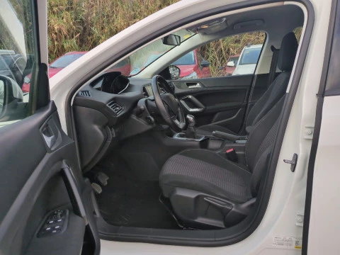 Peugeot 308 5p Business Line BlueHDi 73KW (100CV)