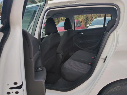 Peugeot 308 5p Business Line BlueHDi 73KW (100CV)