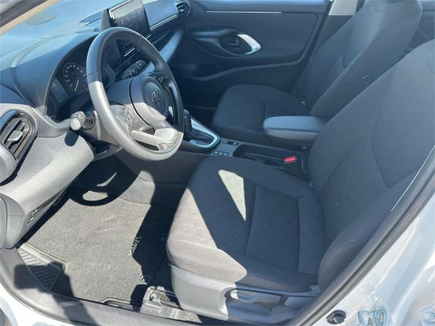 Toyota Yaris ACTIVE PLUS