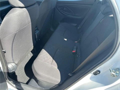 Toyota Yaris ACTIVE PLUS