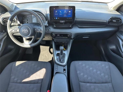 Toyota Yaris ACTIVE PLUS