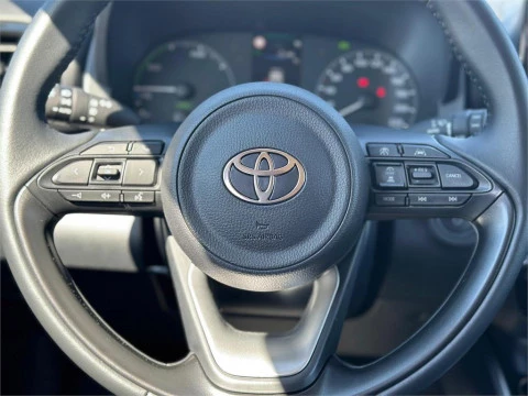 Toyota Yaris ACTIVE PLUS