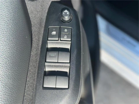Toyota Yaris ACTIVE PLUS
