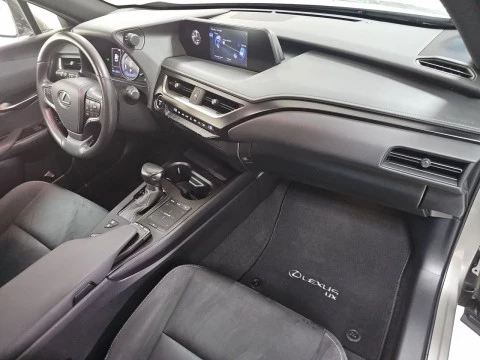 Lexus UX 2.0 250h Premium
