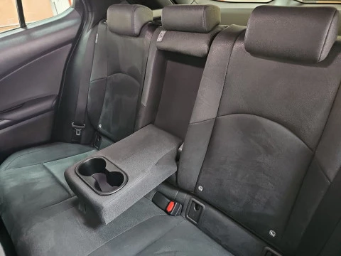 Lexus UX 2.0 250h Premium