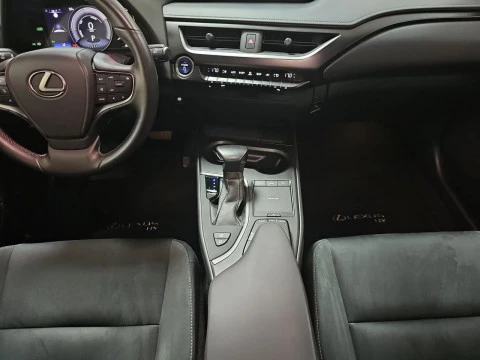 Lexus UX 2.0 250h Premium