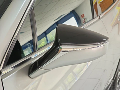 Lexus UX 2.0 250h Premium