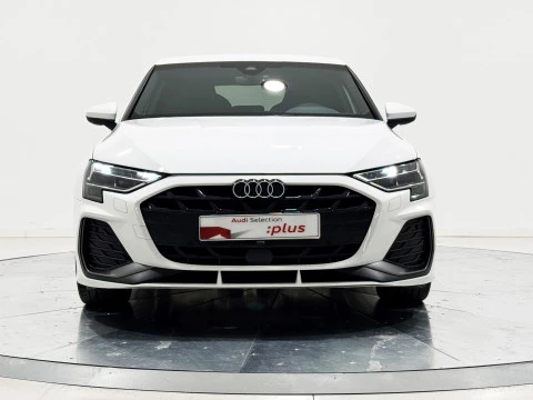 Audi A3 Sportback Black line 35 TFSI 110kW S tro