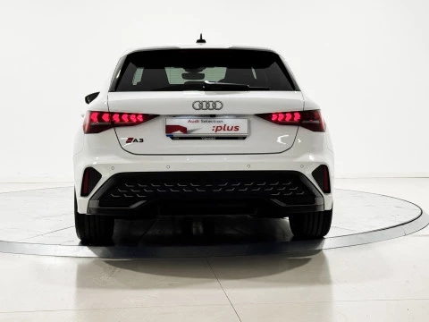 Audi A3 Sportback Black line 35 TFSI 110kW S tro