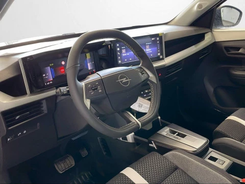 Opel Frontera 1.2T XHT Hybrid eDCT6 100kW Edition