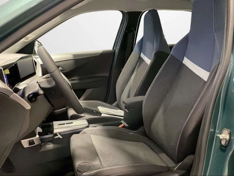 Opel Frontera 1.2T XHT Hybrid eDCT6 100kW Edition