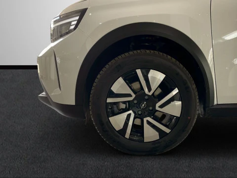 Opel Frontera 1.2T XHT Hybrid eDCT6 100kW Edition