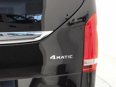 Mercedes-Benz Clase V V 300D AVANTGARDE 4MATIC