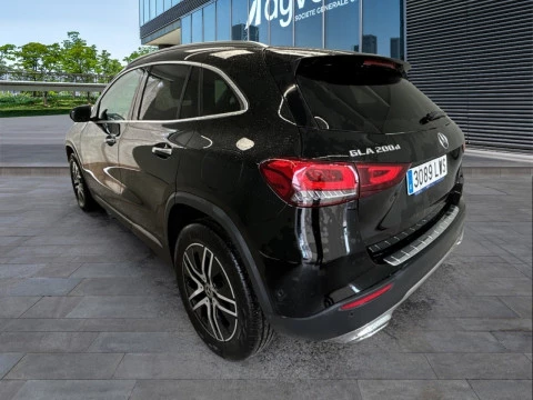 Mercedes-Benz GLA GLA 200 D