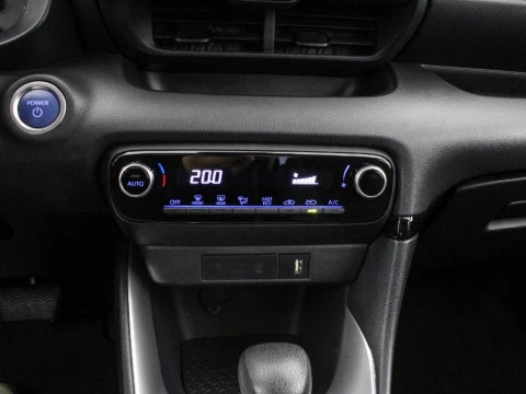 Toyota Yaris 1.5 VVT-I HEV ACTIVE TECH 116 5P