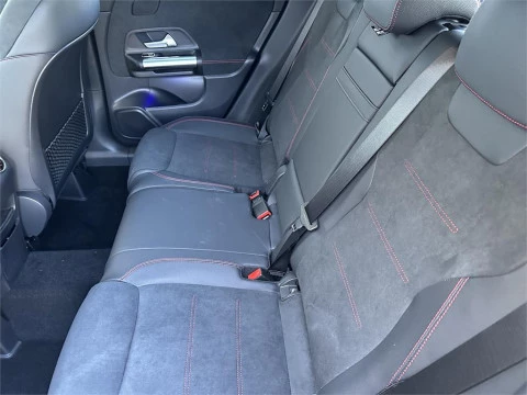 Mercedes-Benz GLA 200 D