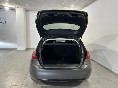 Peugeot 308 1.2 PURETECH S&S STYLE 130