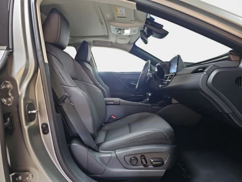 Lexus ES 2.5 300h Premium