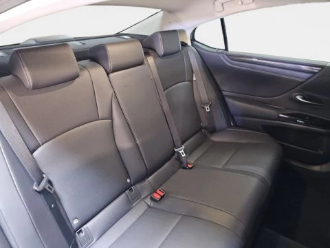Lexus ES 2.5 300h Premium