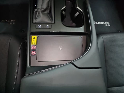 Lexus ES 2.5 300h Premium