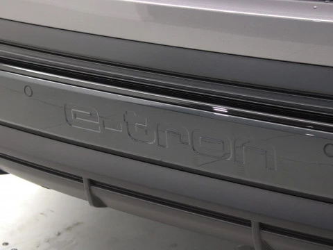 Audi Q4 Sportback e-tron AUDI Q4 SPORTBACK GENUINE EDITION 45 E-TRON 210,00 KW 77,0 KWH