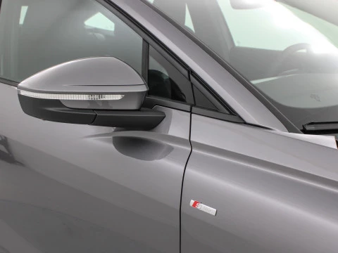 Audi Q4 Sportback e-tron AUDI Q4 SPORTBACK GENUINE EDITION 45 E-TRON 210,00 KW 77,0 KWH