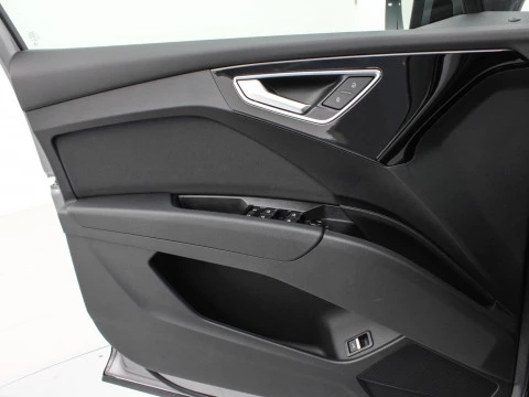 Audi Q4 Sportback e-tron AUDI Q4 SPORTBACK GENUINE EDITION 45 E-TRON 210,00 KW 77,0 KWH