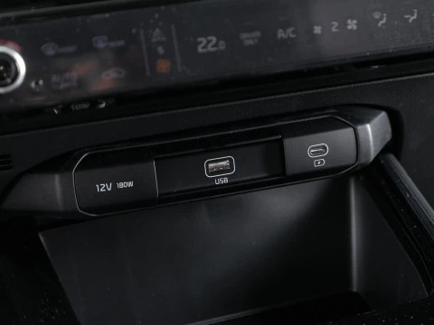 Kia Niro 1.6 GDi HEV 95kW (129CV) Drive