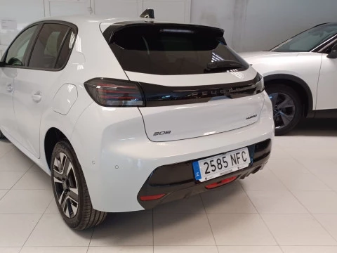 Peugeot 208 Allure HYBRID 110 eDCS6