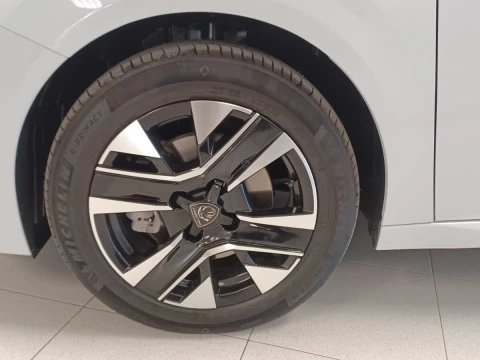 Peugeot 208 Allure HYBRID 110 eDCS6