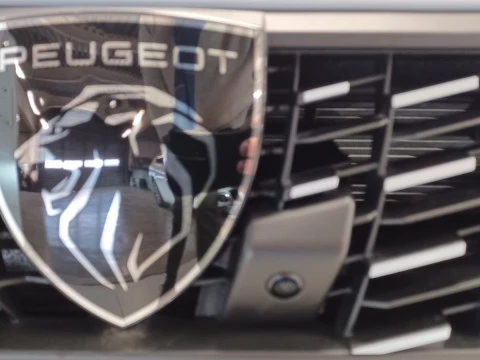 Peugeot 208 Allure HYBRID 110 eDCS6