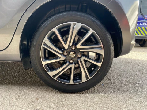 Suzuki Swift 1.2 GLX Mild Hybrid CVT