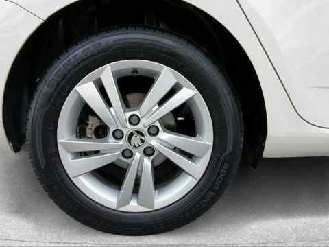 Skoda Fabia 1.0 TSI Ambition 70 kW (95 CV)