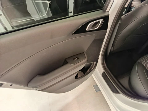 Kia Ceed 1.5 MHEV 103kW (140CV) Tech DCT