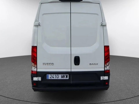 Iveco DAILY 3.0 T 40C 14N V 3520L/H3 13.4 M3 CNG 4P