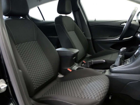 Opel ASTRA 1.2T SHL 81KW EDITION 5P