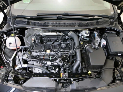 Opel ASTRA 1.2T SHL 81KW EDITION 5P