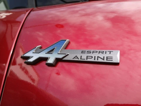 Renault Clio esprit Alpine full hybrid E-Tech 116kW
