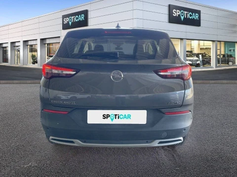 Opel Grandland X 1.2 Turbo Design & Tech